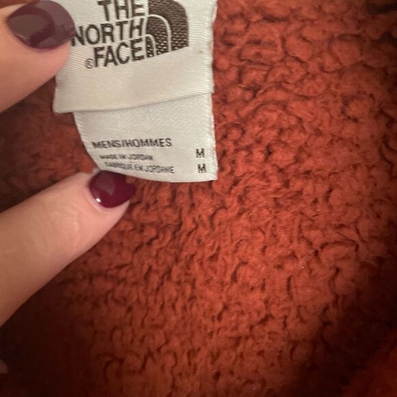 The North Face Men's Campshire
Pullover Hoodie Size M - Picture 4 of 7